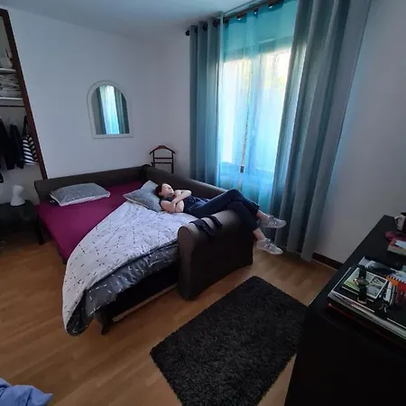 Homestay Chambres D'hotes - Vallee De Chevreuse Magny-les-Hameaux